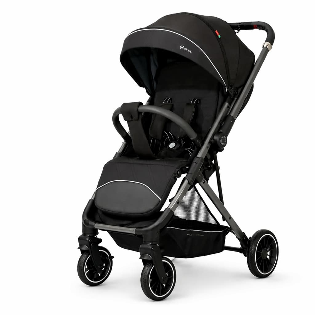 Poussette Kidilo 6521 noir – vue 3/4 sur fond blanc