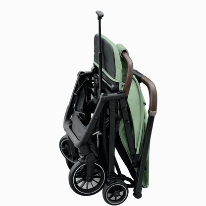 Poussette valise KIDILO 6530 pliée format compact facile à transporter